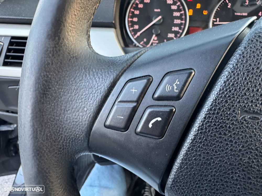 BMW 320 d DPF Edition Lifestyle - 19