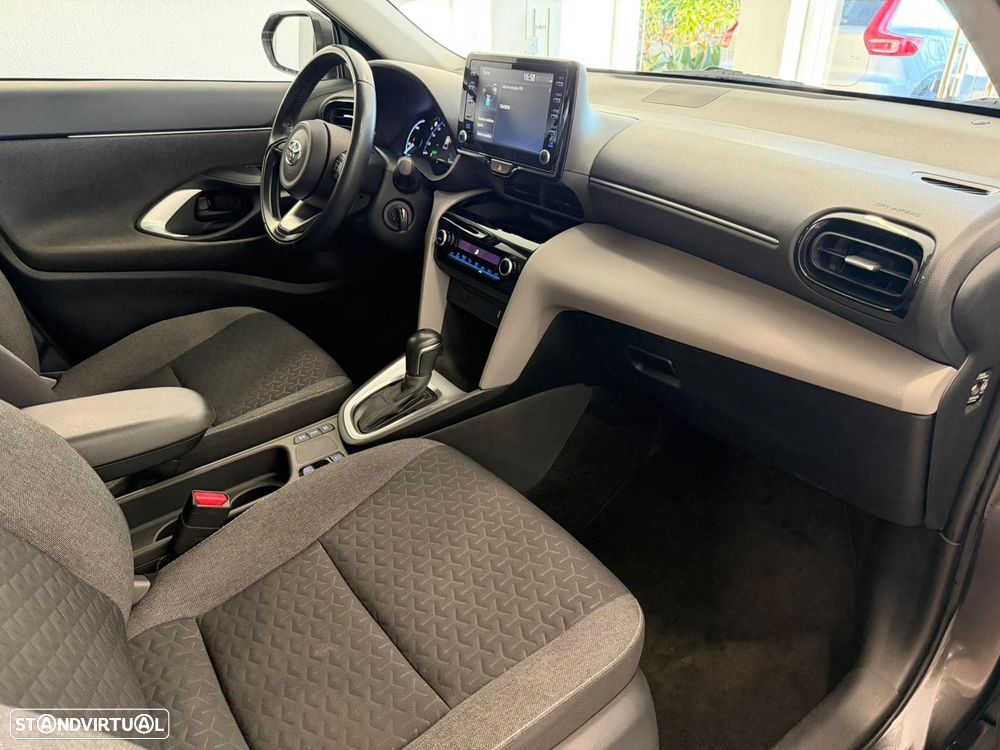 Toyota Yaris Cross 1.5 HDF Comfort Plus - 9