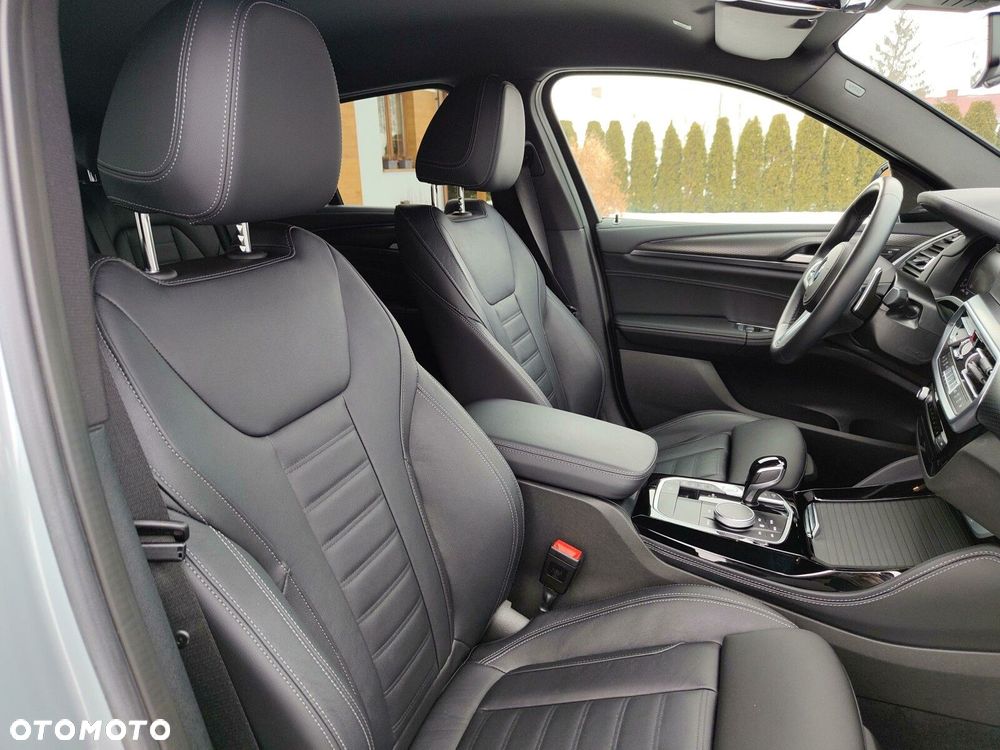 BMW X4 - 25