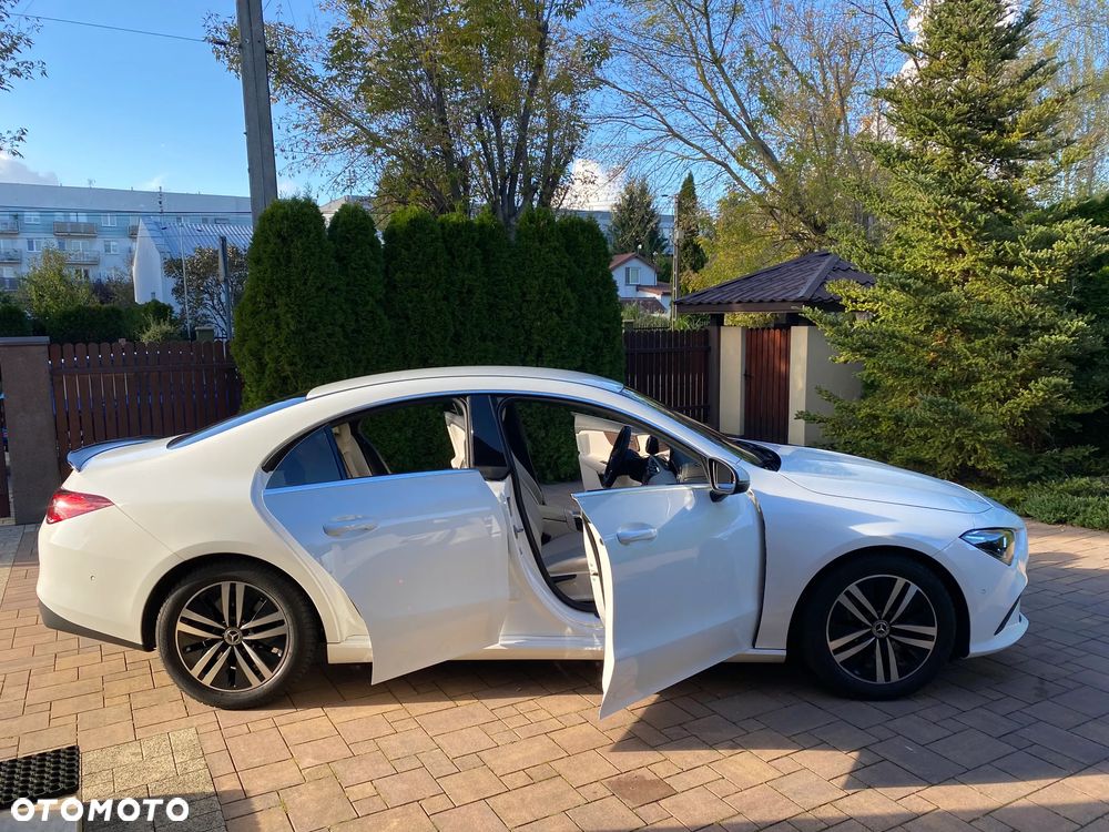 Mercedes-Benz CLA 250 4-Matic 7G-DCT - 11