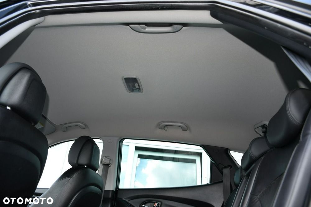 Hyundai ix35 2.0 CRDi Premium 2WD - 28