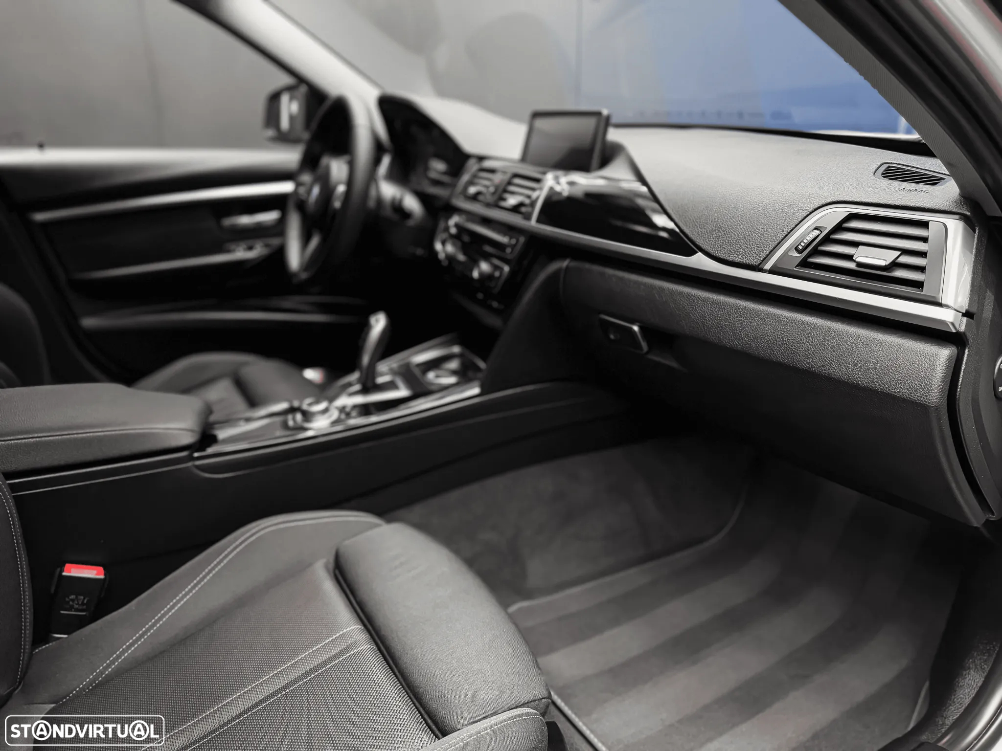 BMW 320 d Touring Line Sport Auto - 26