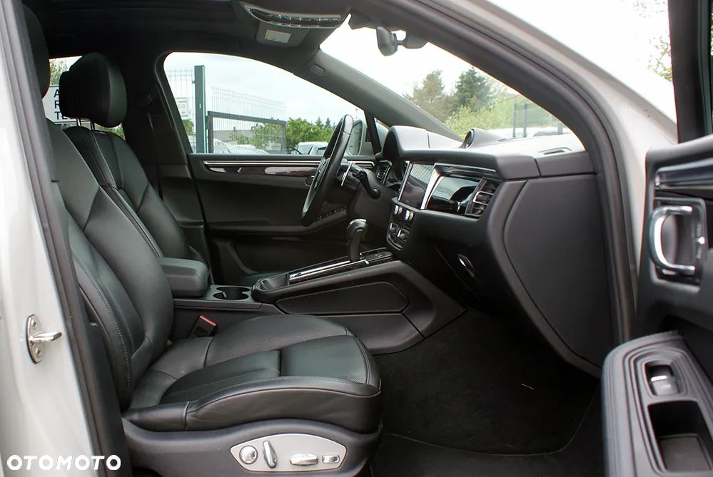 Porsche Macan PDK - 16