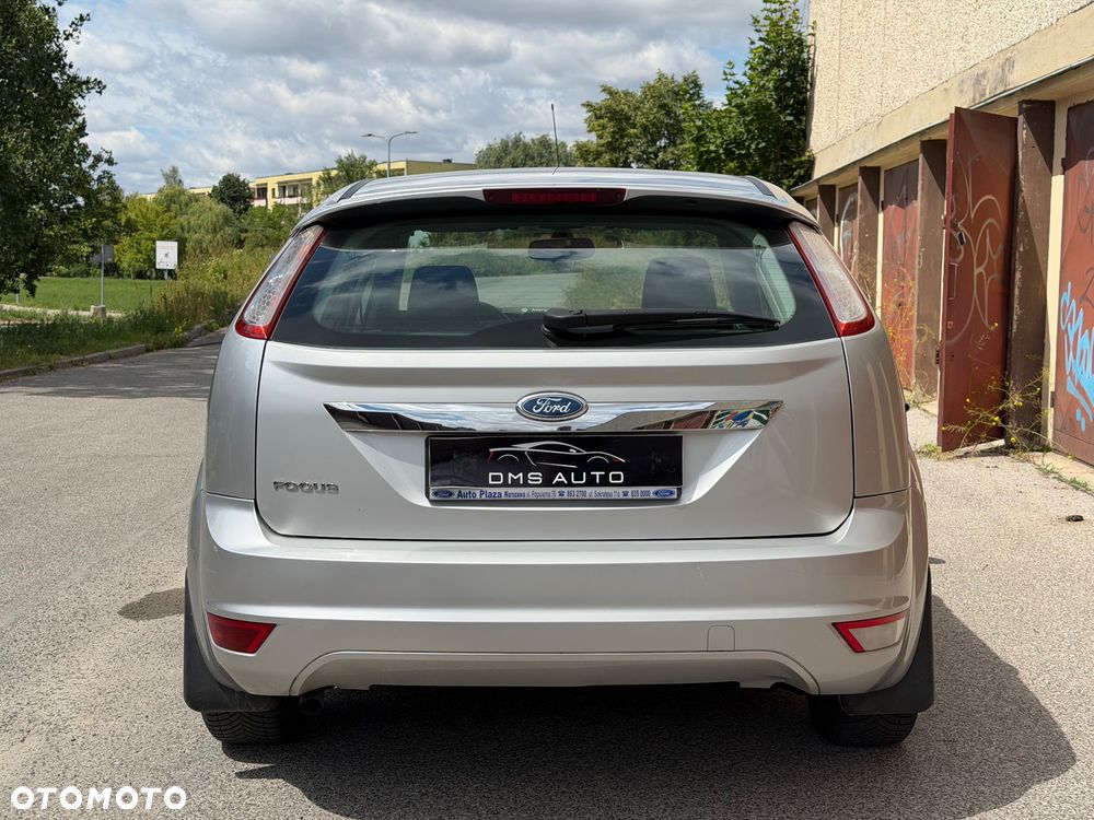 Ford Focus 1.6 Ghia - 8