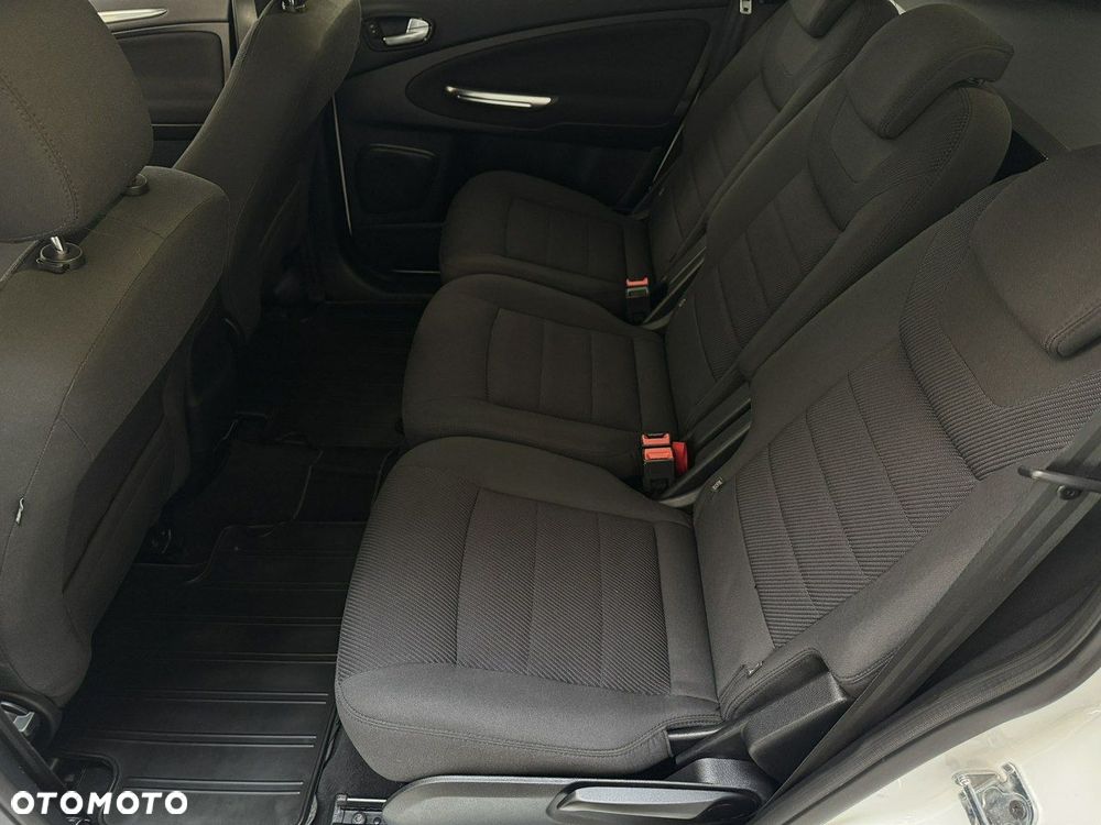 Ford S-Max 2.0 TDCi DPF Titanium - 19