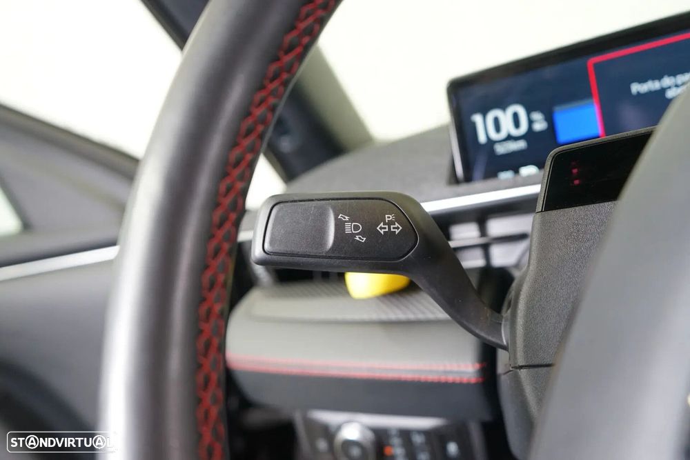 Ford Mustang Mach-E - 27