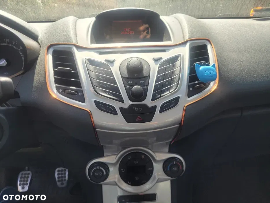 Ford Fiesta - 5
