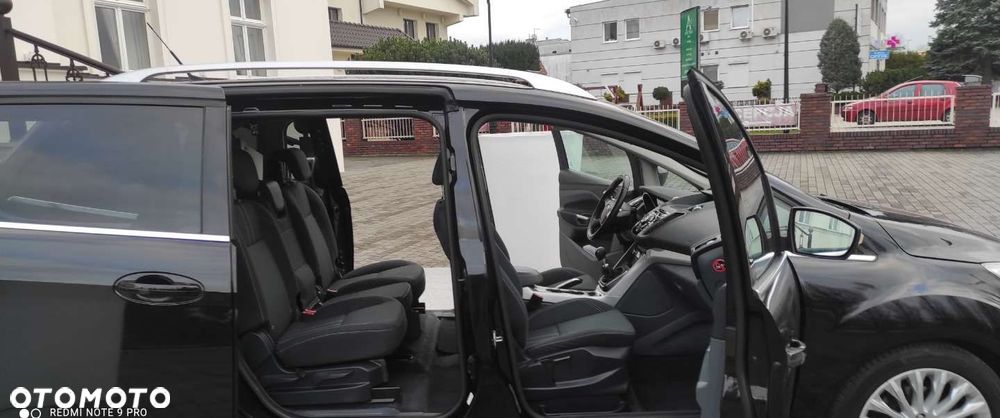 Ford Grand C-MAX - 25