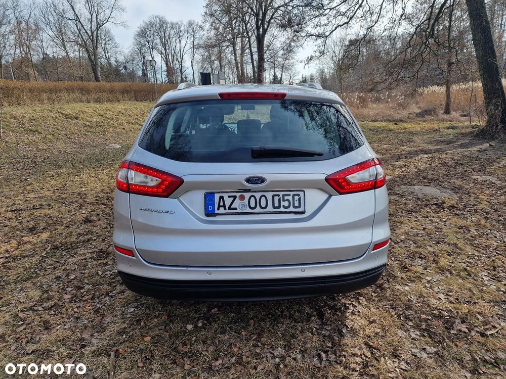 Ford Mondeo 2.0 TDCi ECOnetic Start-Stopp Titanium - 11