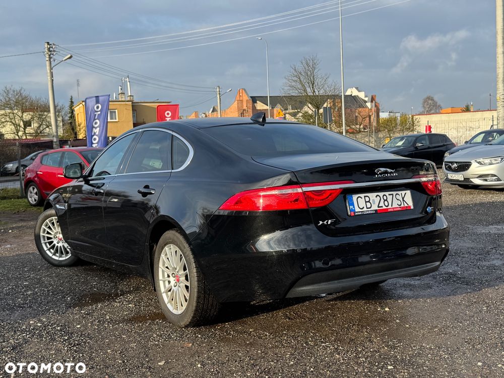 Jaguar XF 2.0 i4D Pure - 4