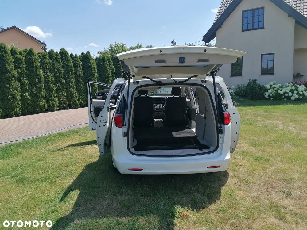 Chrysler Voyager - 14