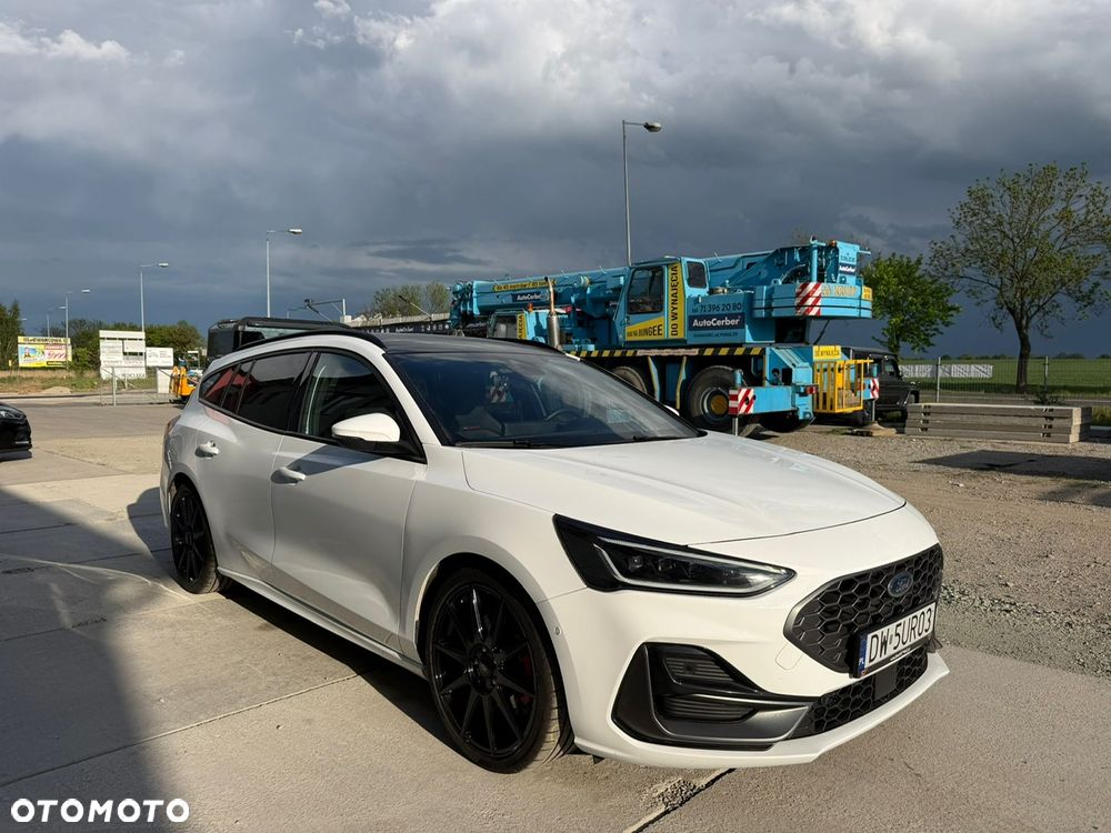 Ford Focus 2.3 EcoBoost ST X - 2