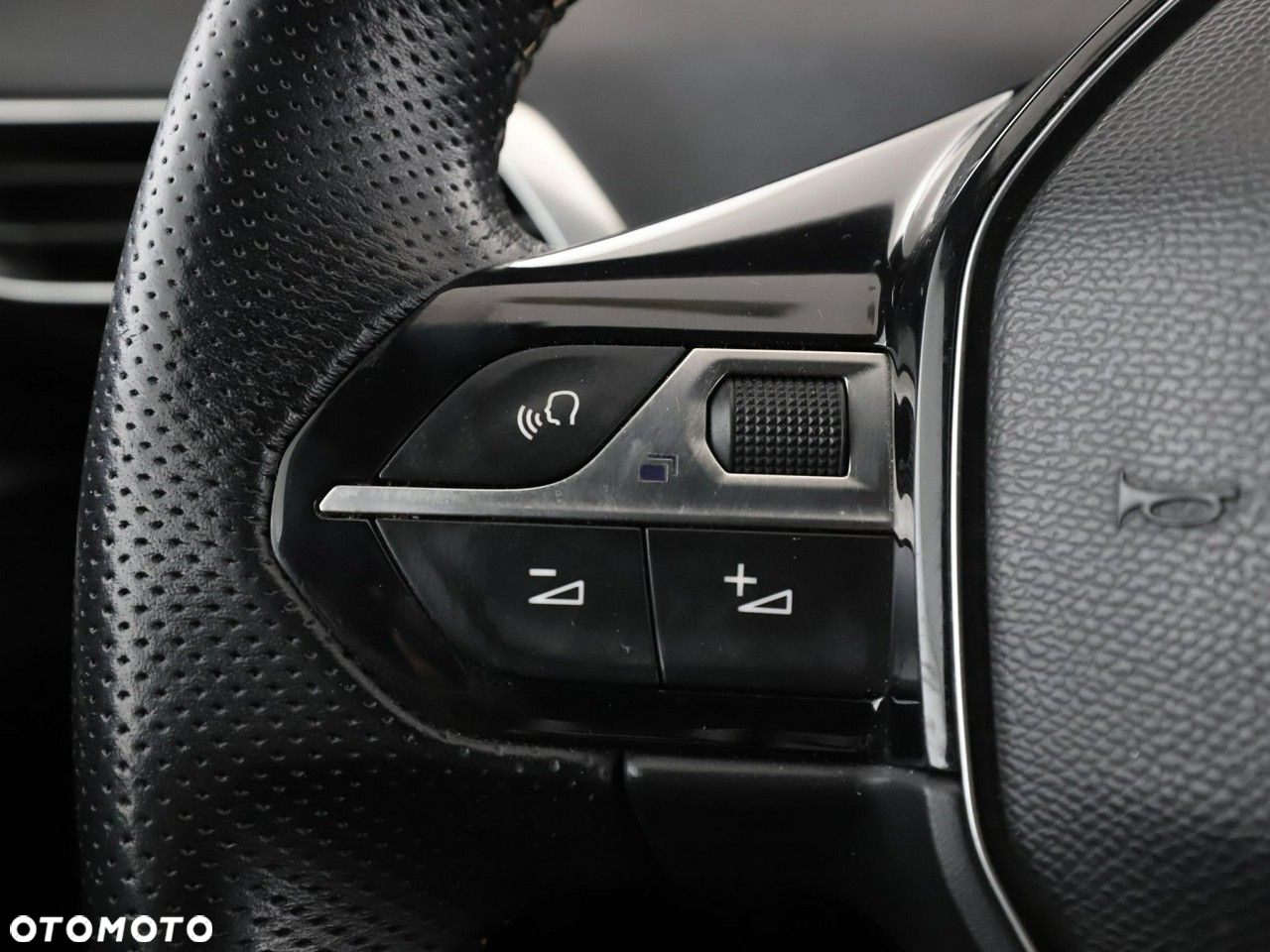 Peugeot 3008 PureTech 130 Stop & Start GPF Allure Pack - 34