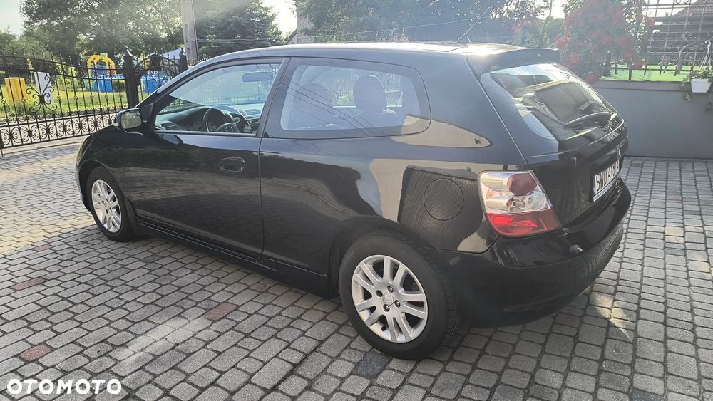 Honda Civic 1.6i ES - 2