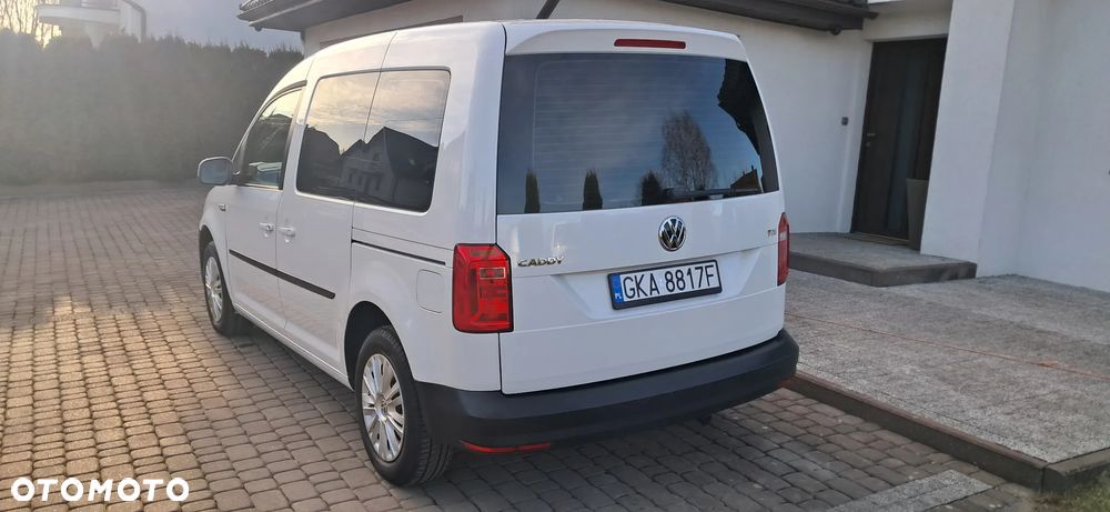 Volkswagen Caddy 2.0 TDI Comfortline DSG - 4