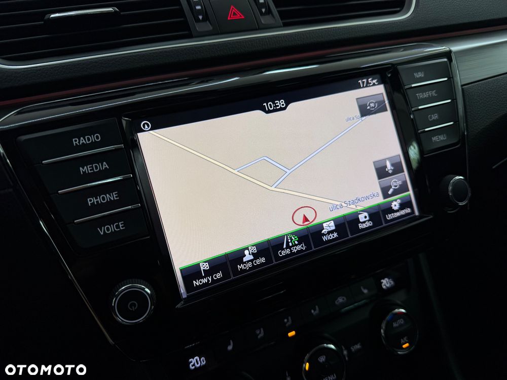 Skoda Superb 2.0 TDI DSG Style - 14