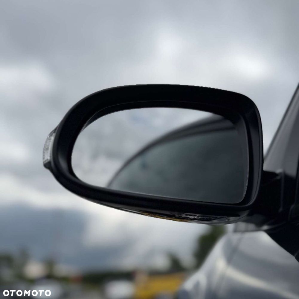 Hyundai Kona - 36