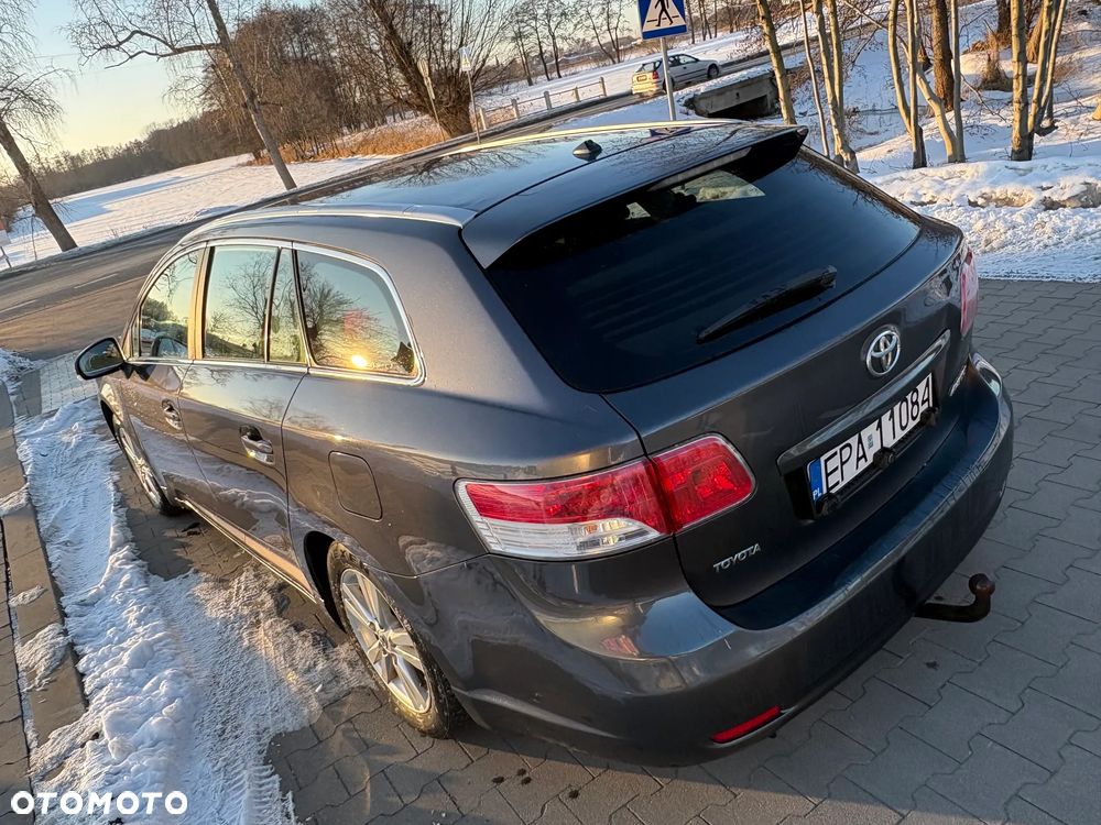Toyota Avensis 1.8 Sol - 7