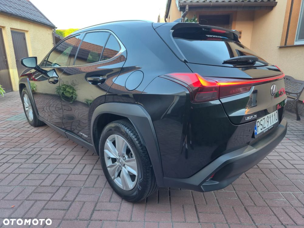 Lexus UX 250h Prestige AWD - 4
