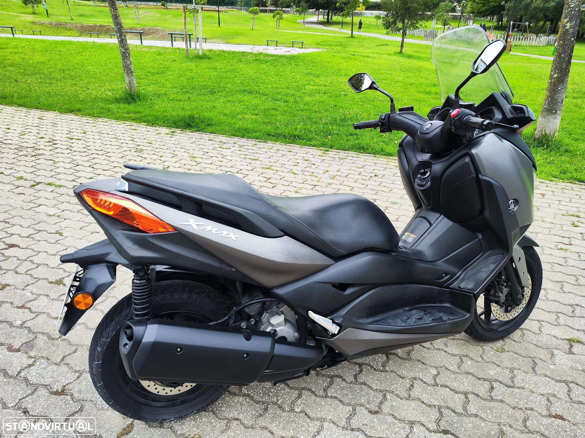 Yamaha X-Max 300 Abs - 12