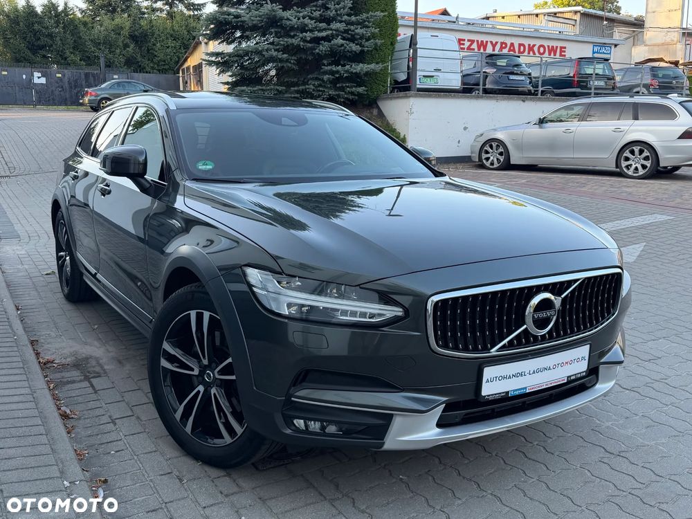 Volvo V90 Cross Country D5 AWD Geartronic - 19