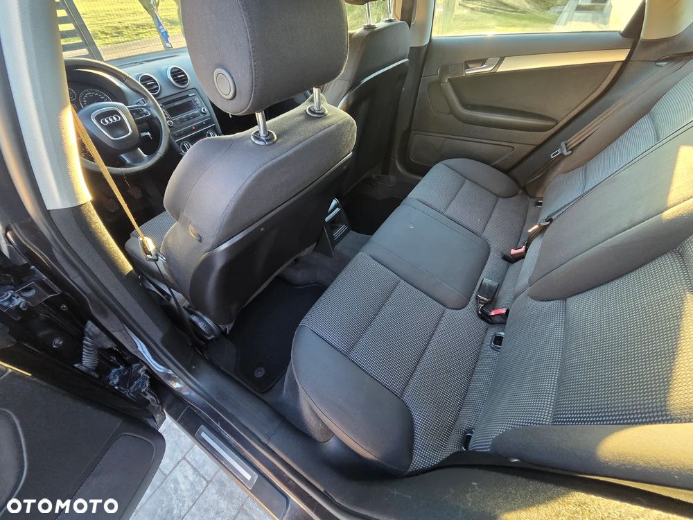 Audi A3 Sportback 1.9 TDI Attraction - 9