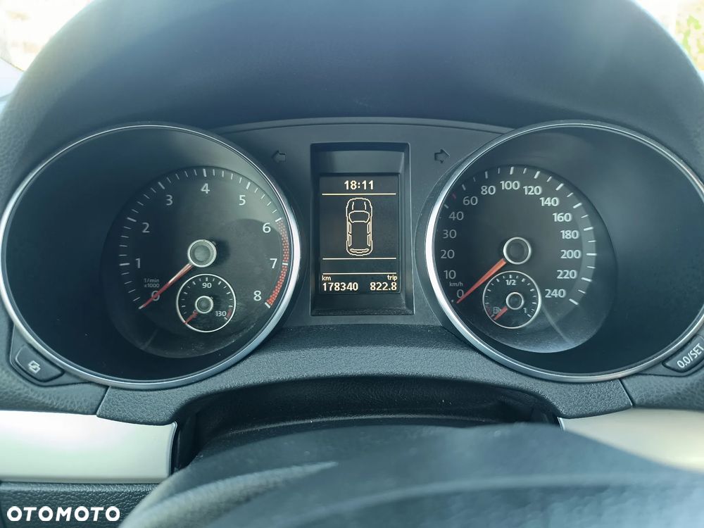 Volkswagen Golf 1.4 TSI Highline DSG - 17