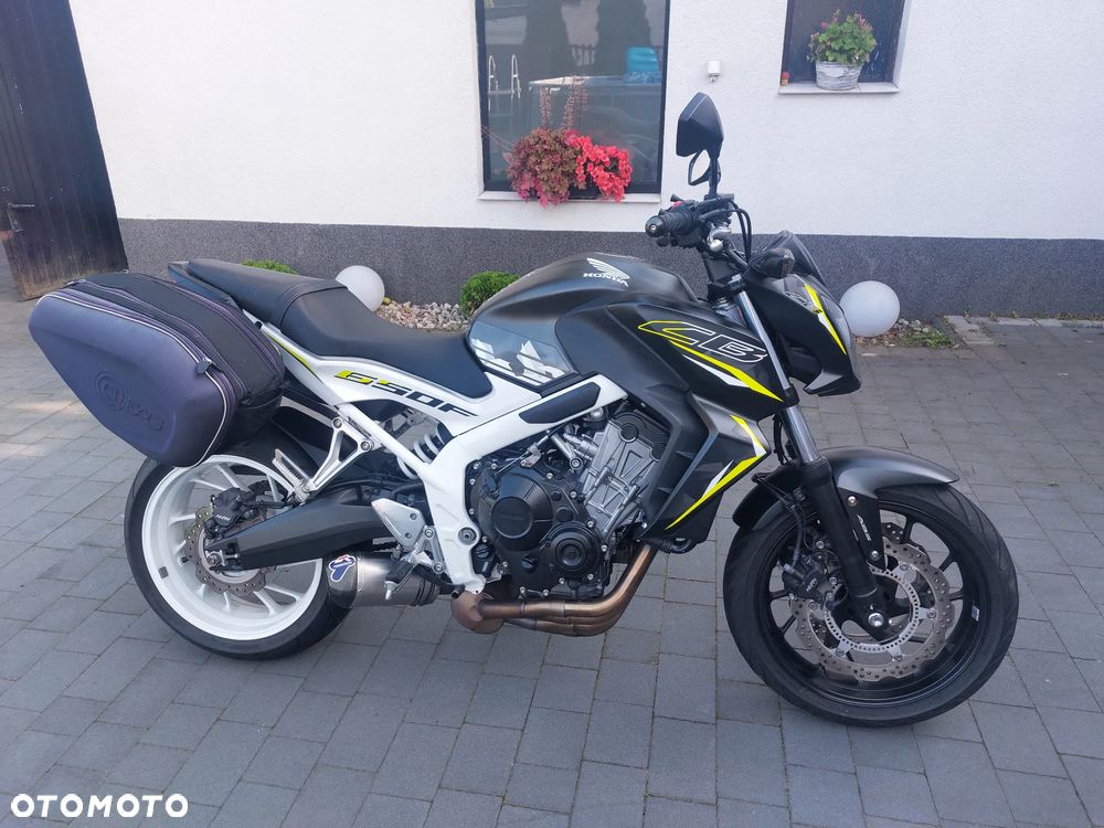 Honda CB - 1