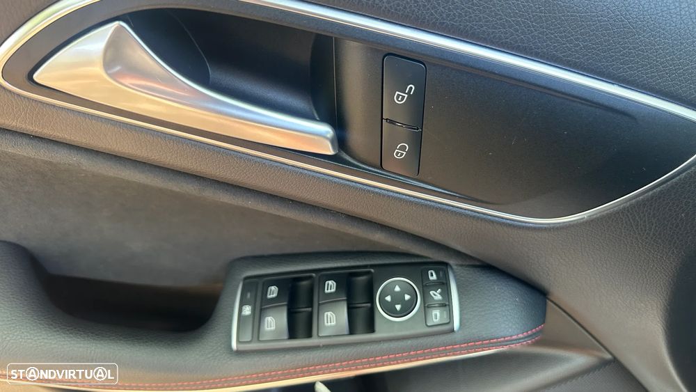 Mercedes-Benz A 45 AMG 4Matic Speedshift 7G-DCT - 45