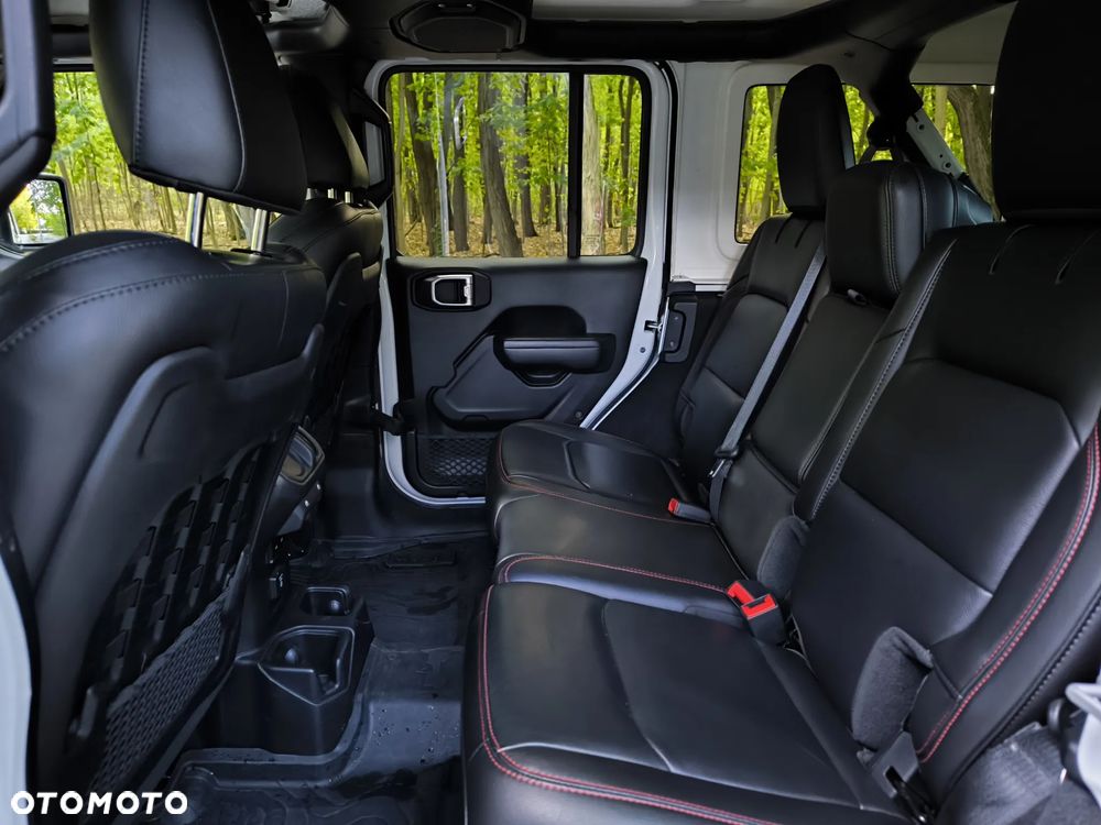 Jeep Wrangler 3.6 Unlim Rubicon - 11