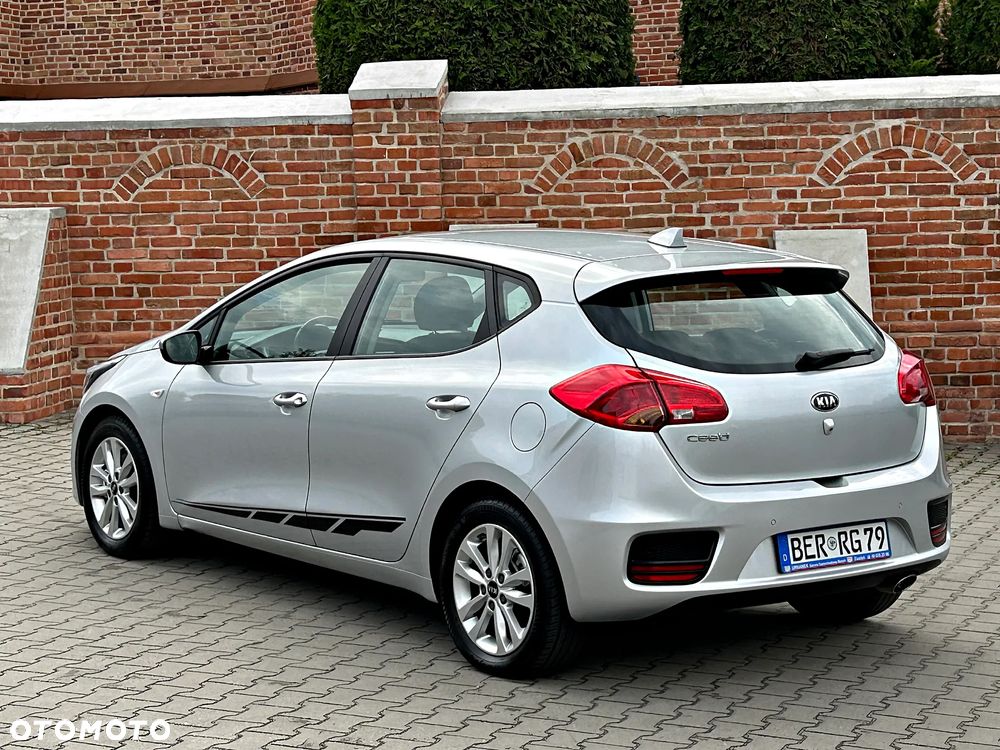 Kia Ceed 1.4 S - 25