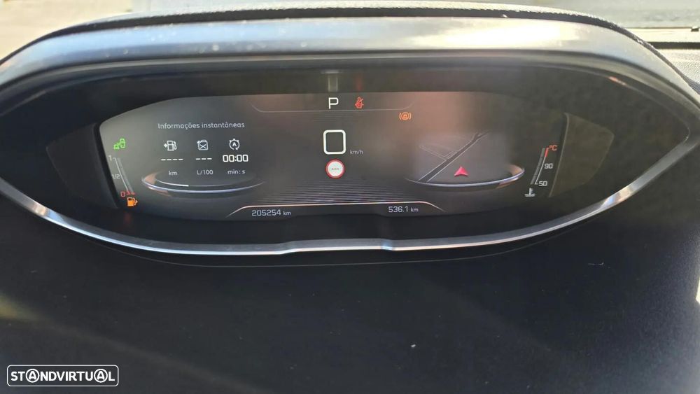 Peugeot 3008 1.6 BlueHDi GT Line EAT6 - 18