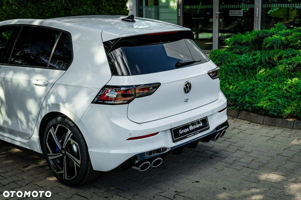 Volkswagen Golf - 20