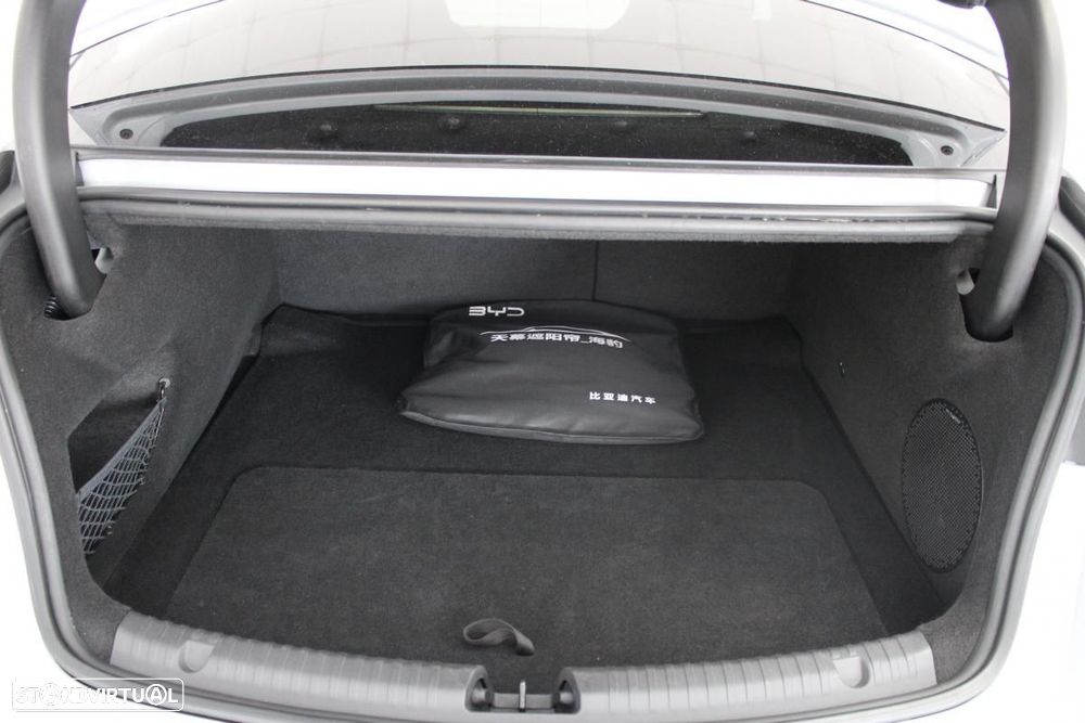 BYD Seal Excellence - 10