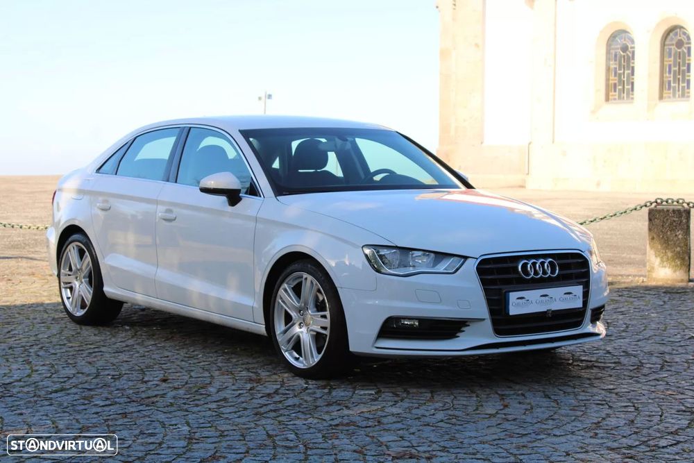 Audi A3 Limousine 1.6 TDI Business Line Attraction Ultra - 14