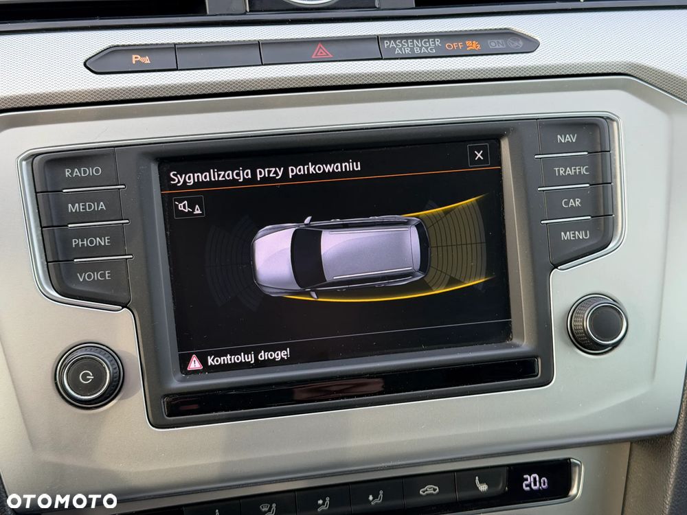 Volkswagen Passat 2.0 TDI (BlueMotion Technology) Comfortline - 20