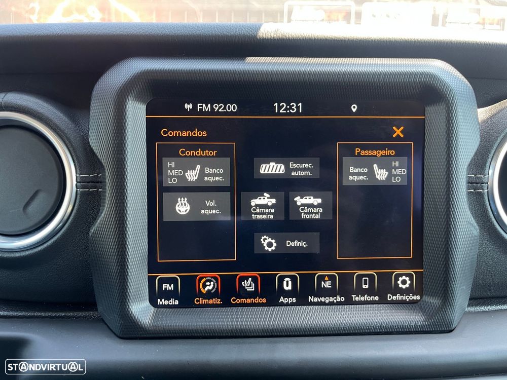 Jeep Gladiator 3.0 CRD Overland AT8 - 32