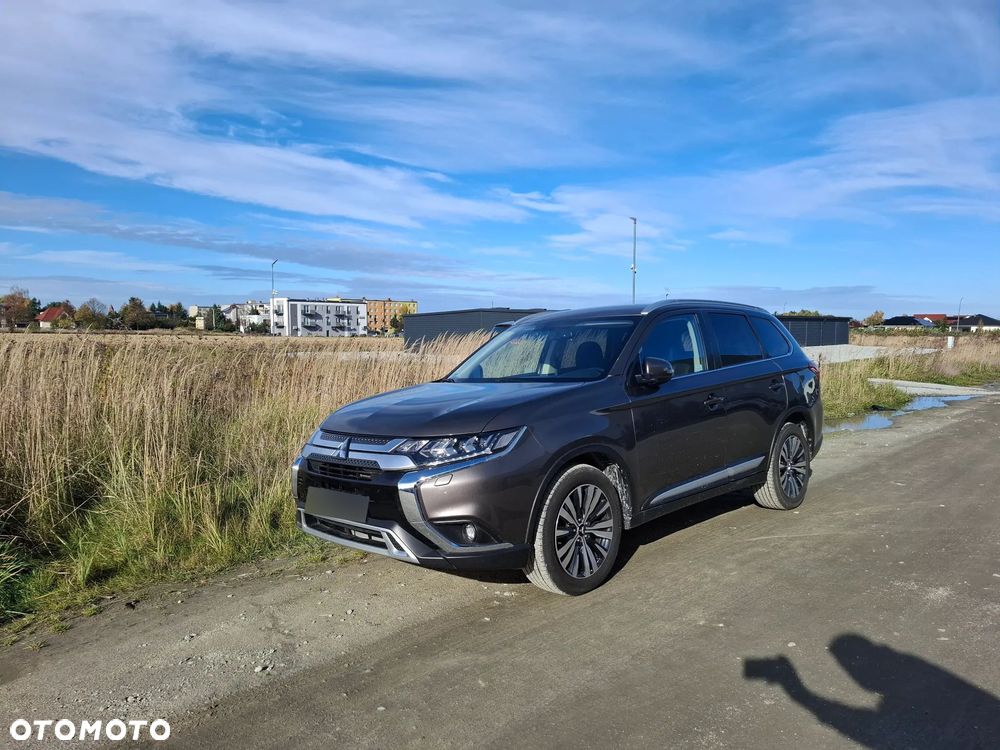 Mitsubishi Outlander 2.0 Intense + SDA 4WD CVT - 18