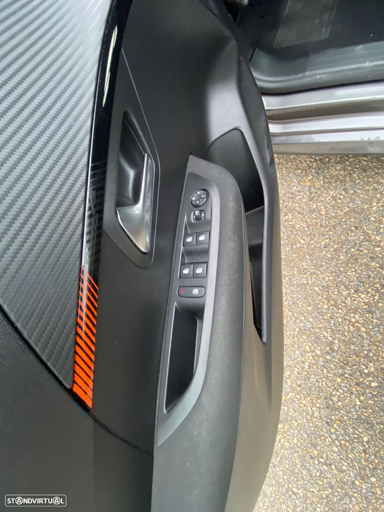 Peugeot 208 1.2 PureTech Active Pack - 9