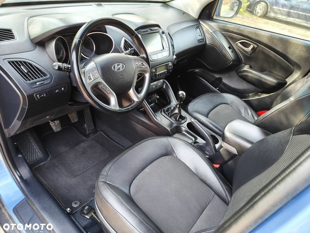 Hyundai ix35 1.6 2WD Fifa World Cup Edition - 5