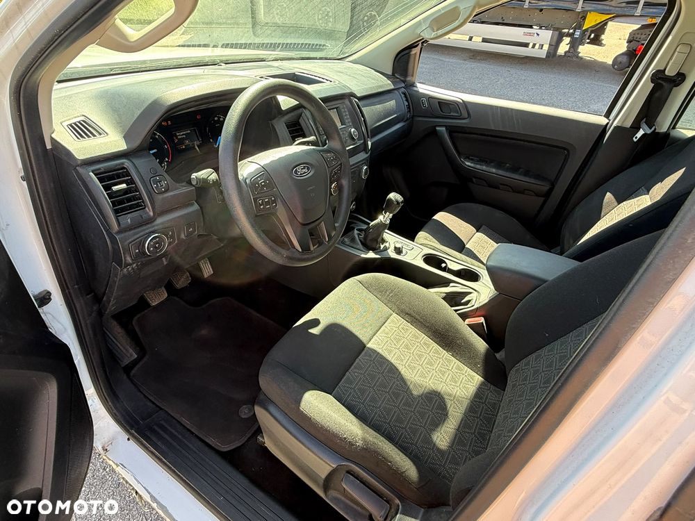 Ford Ranger - 12