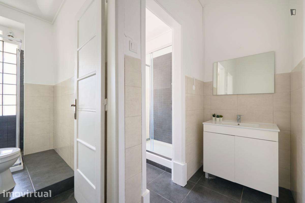 Quarto - localizado em Saldanha Lisbon - Grande imagem: 4/44