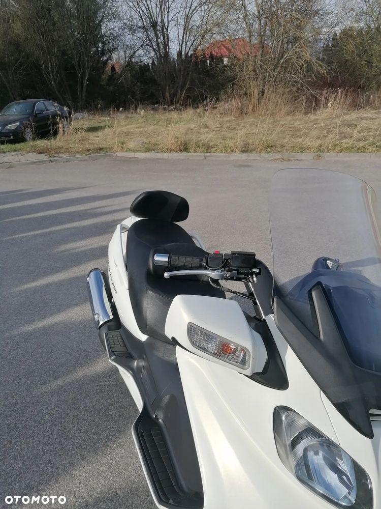 Suzuki Burgman - 13