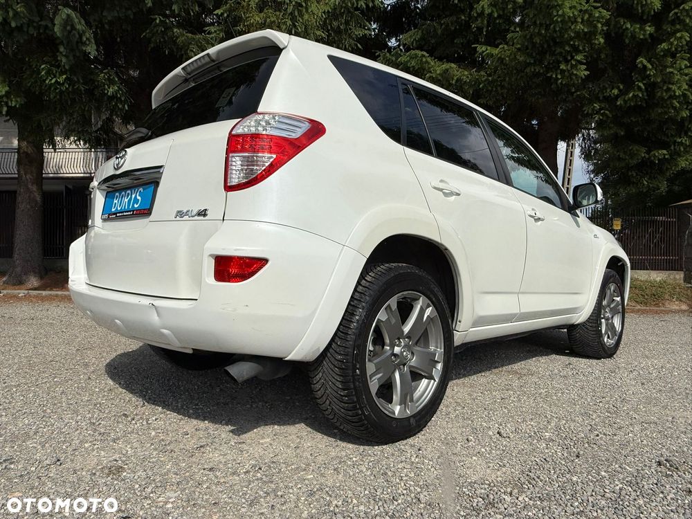 Toyota RAV4 2.2 D-4D 4x4 Automatik Executive - 35