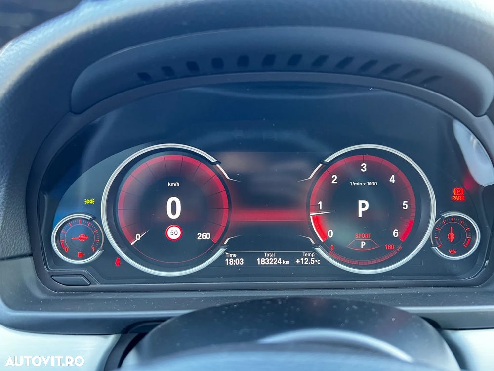 BMW Seria 5 520d Aut. - 11