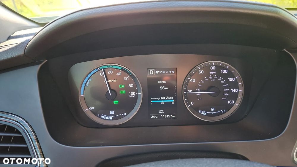 Hyundai Sonata - 10