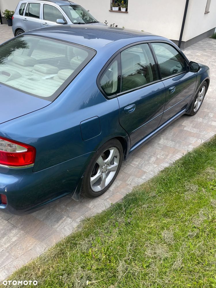 Subaru Legacy - 4