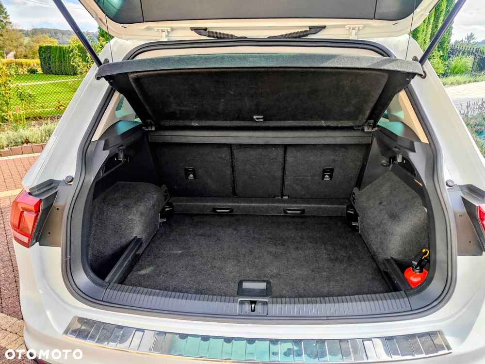 Volkswagen Tiguan - 19