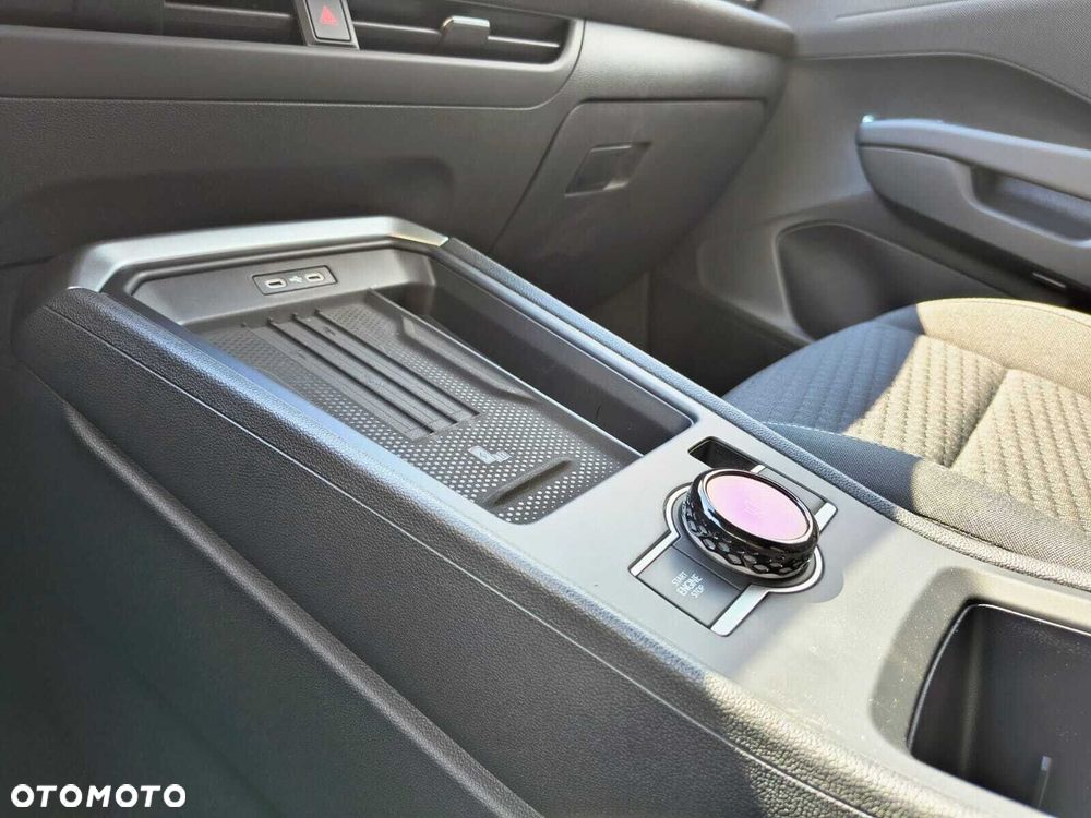Volkswagen T-Roc - 18