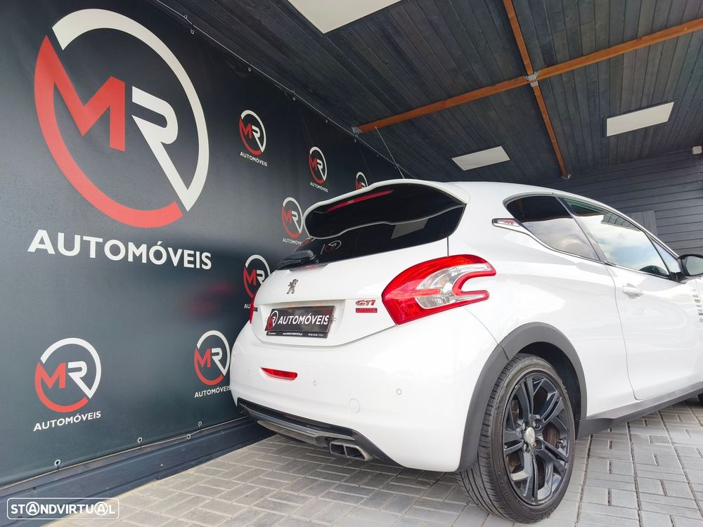 Peugeot 208 1.6 THP GTi - 32